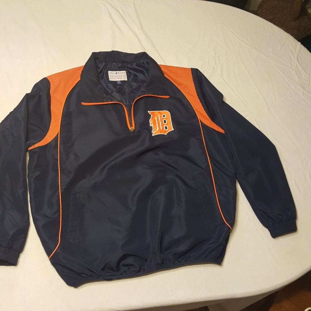 Tigers wind breaker